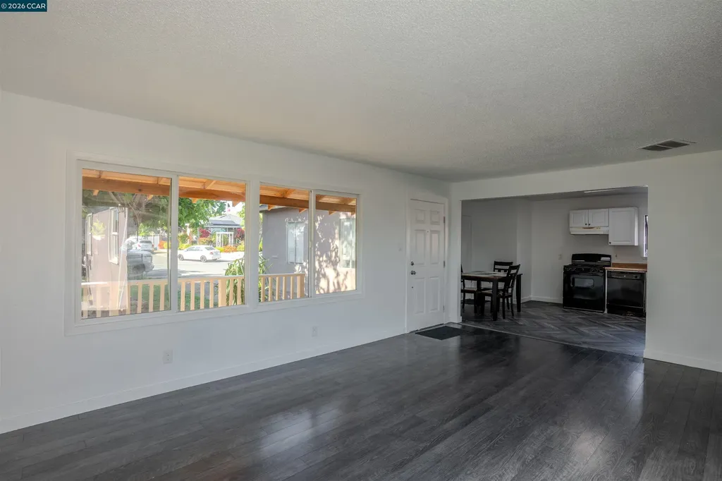 52 Bell Drive Pittsburg CA 94565