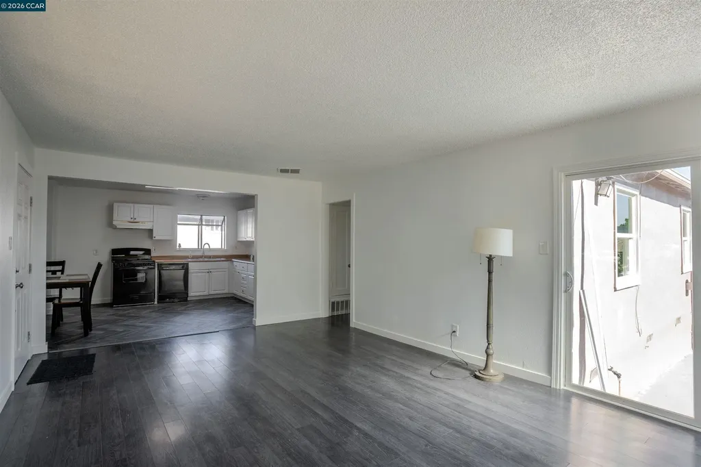 52 Bell Drive Pittsburg CA 94565