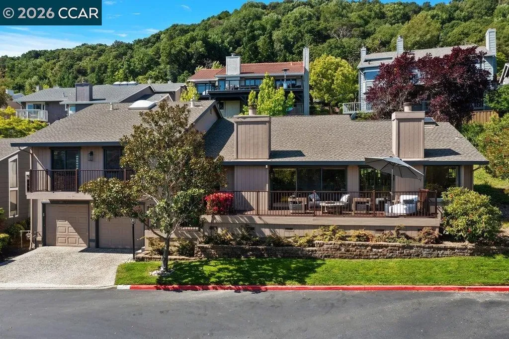 39 Sea Pines Street Moraga CA 94556