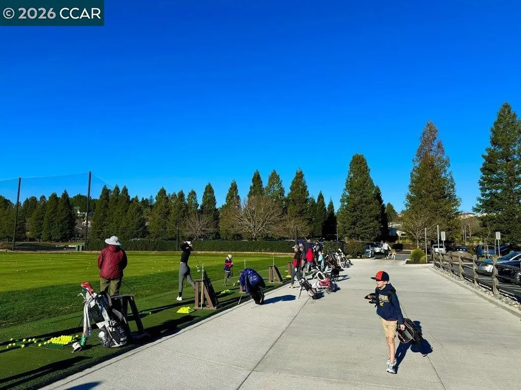 39 Sea Pines Street Moraga CA 94556