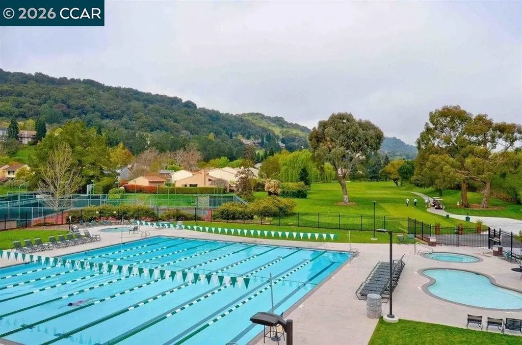 39 Sea Pines Street Moraga CA 94556