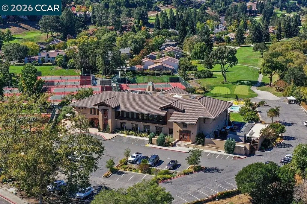 39 Sea Pines Street Moraga CA 94556
