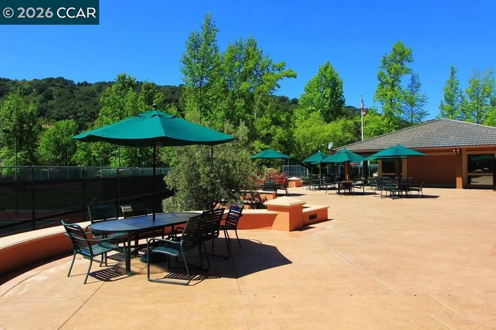 39 Sea Pines Street Moraga CA 94556