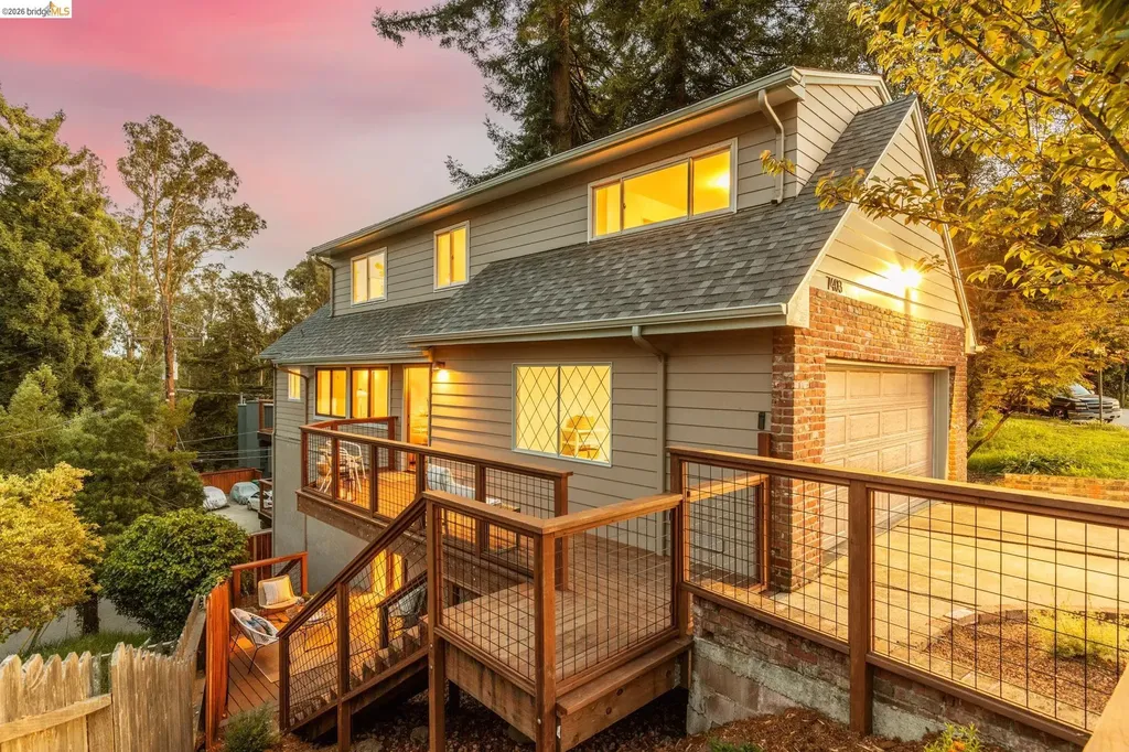 7403 Skyline Boulevard Oakland CA 94611