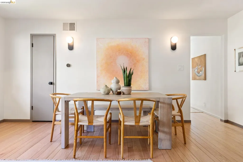 7403 Skyline Boulevard Oakland CA 94611