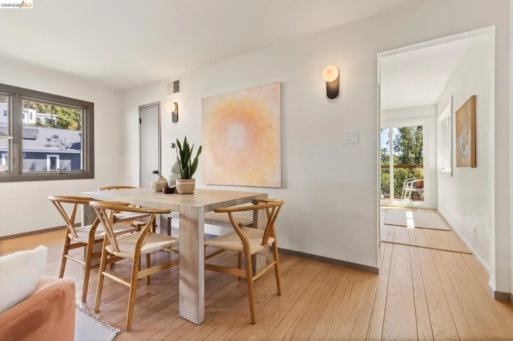 7403 Skyline Boulevard Oakland CA 94611