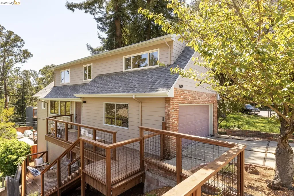 7403 Skyline Boulevard Oakland CA 94611