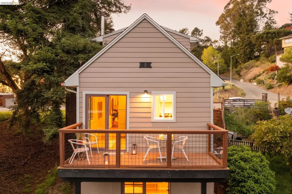 7403 Skyline Boulevard Oakland CA 94611