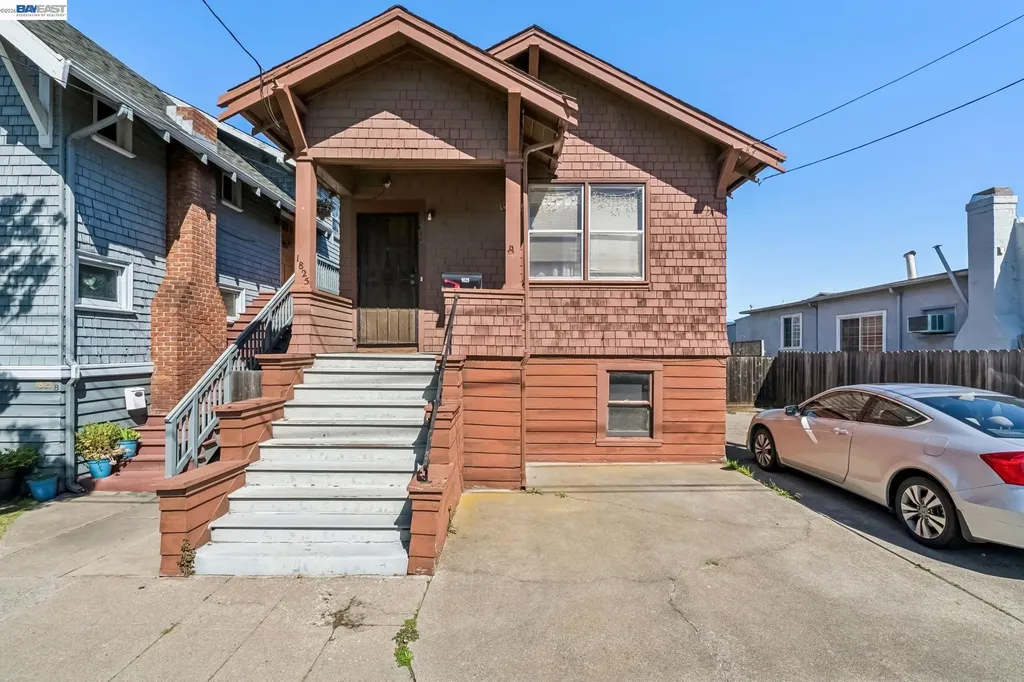 1604 Schiller Street Alameda CA 94501