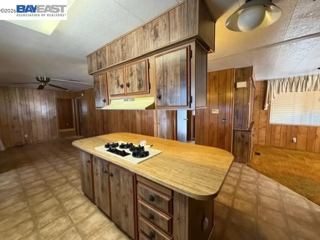 27957 Pueblo Serena Hayward CA 94545