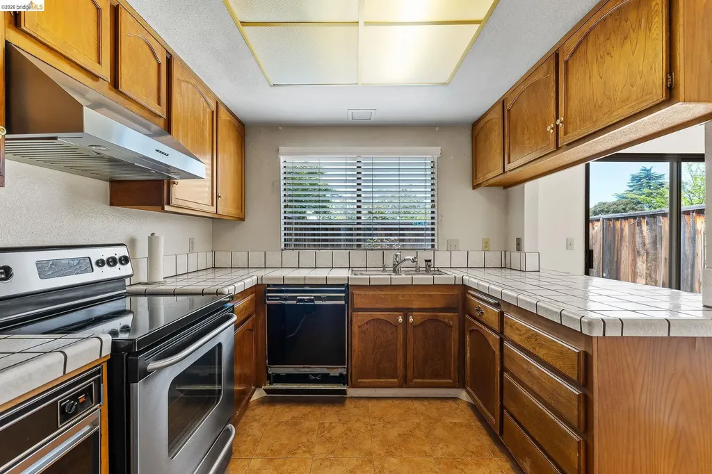 3874 Burton Common Fremont CA 94536