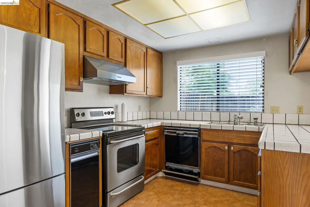 3874 Burton Common Fremont CA 94536