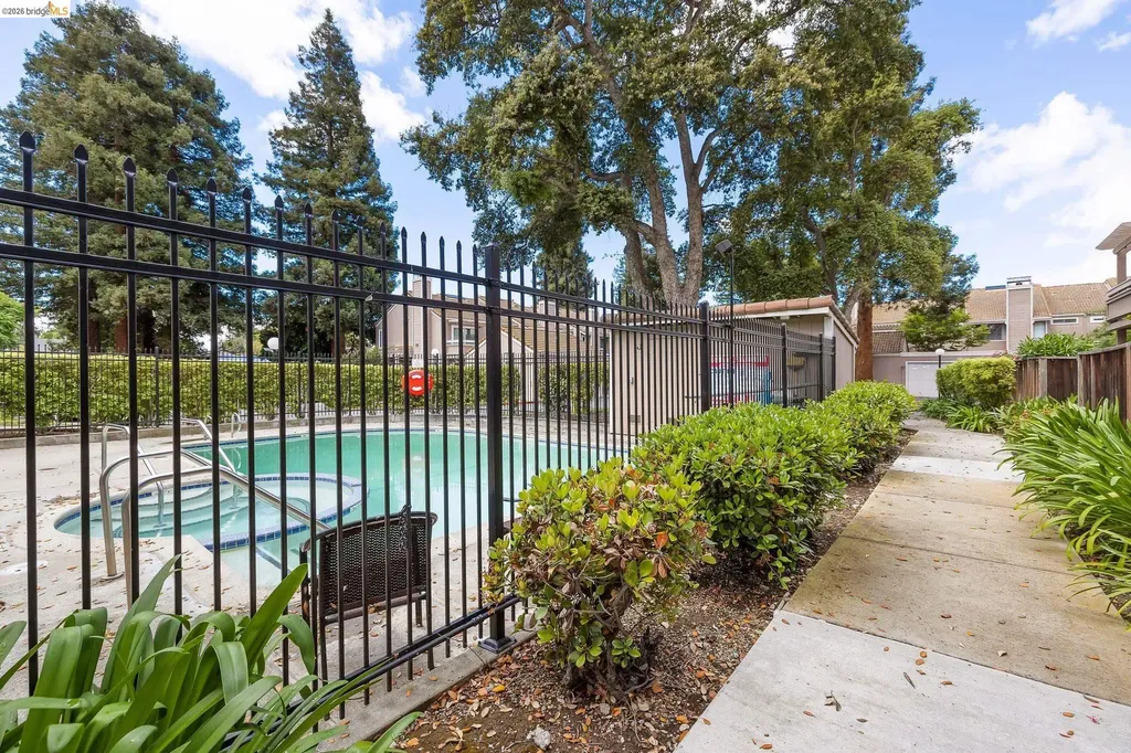 3874 Burton Common Fremont CA 94536
