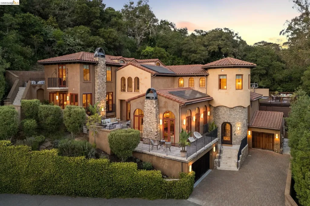 Piedmont CA, 3 Maxwelton Road