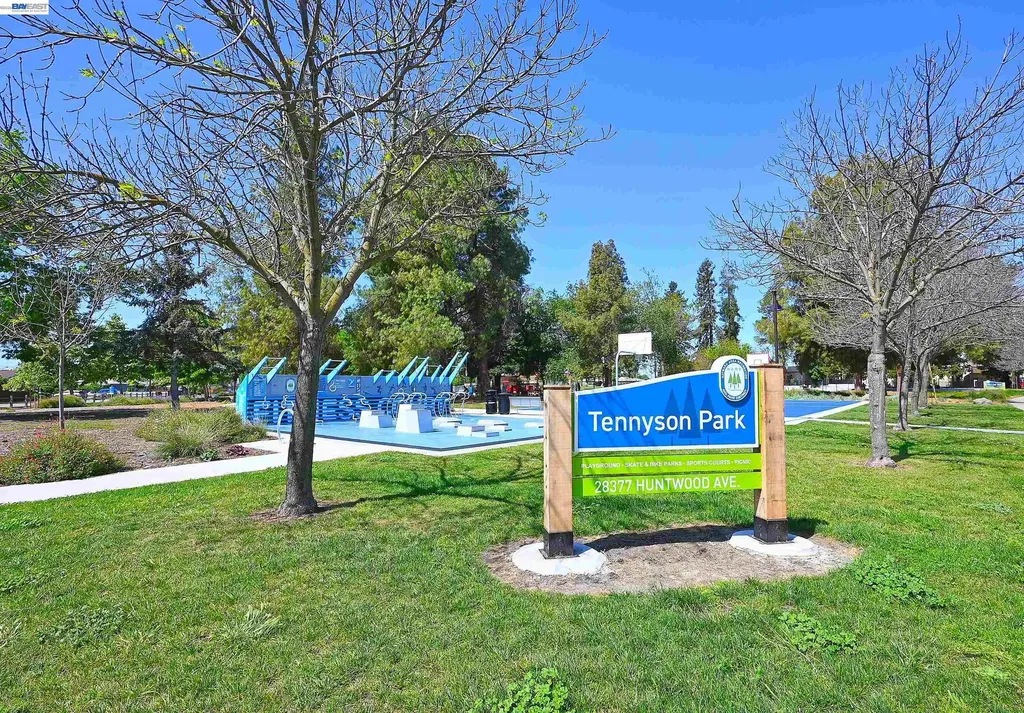 28325 Winn Court Hayward CA 94544