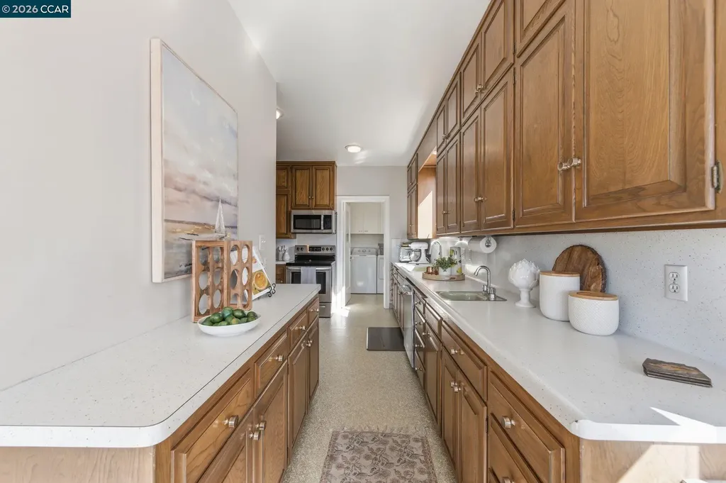 722 Palmera Court Alameda CA 94501