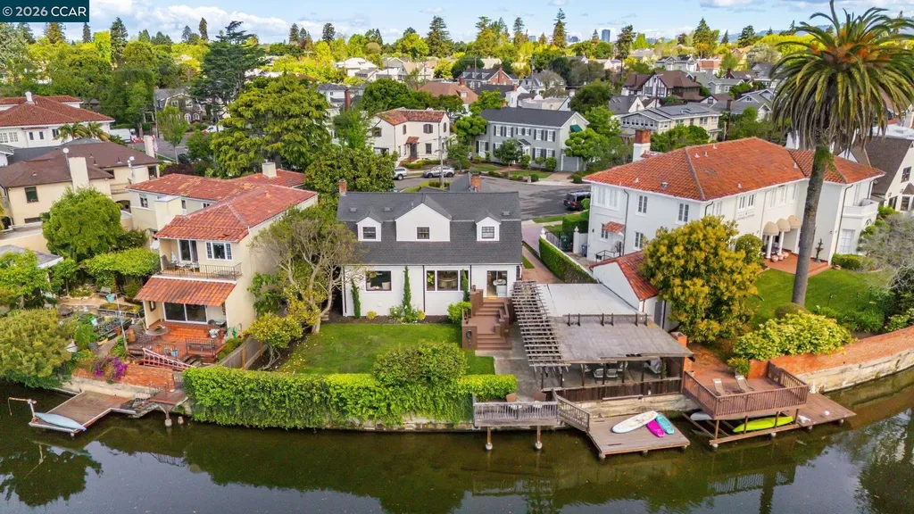 722 Palmera Court Alameda CA 94501