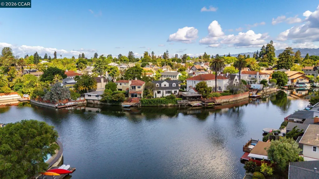 722 Palmera Court Alameda CA 94501