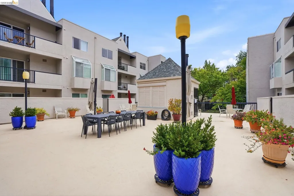 3183 Wayside Place Walnut Creek CA 94597
