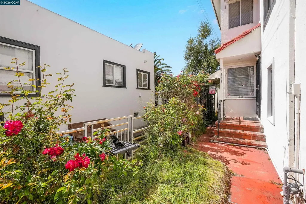 1543 Havenscourt Boulevard Oakland CA 94621