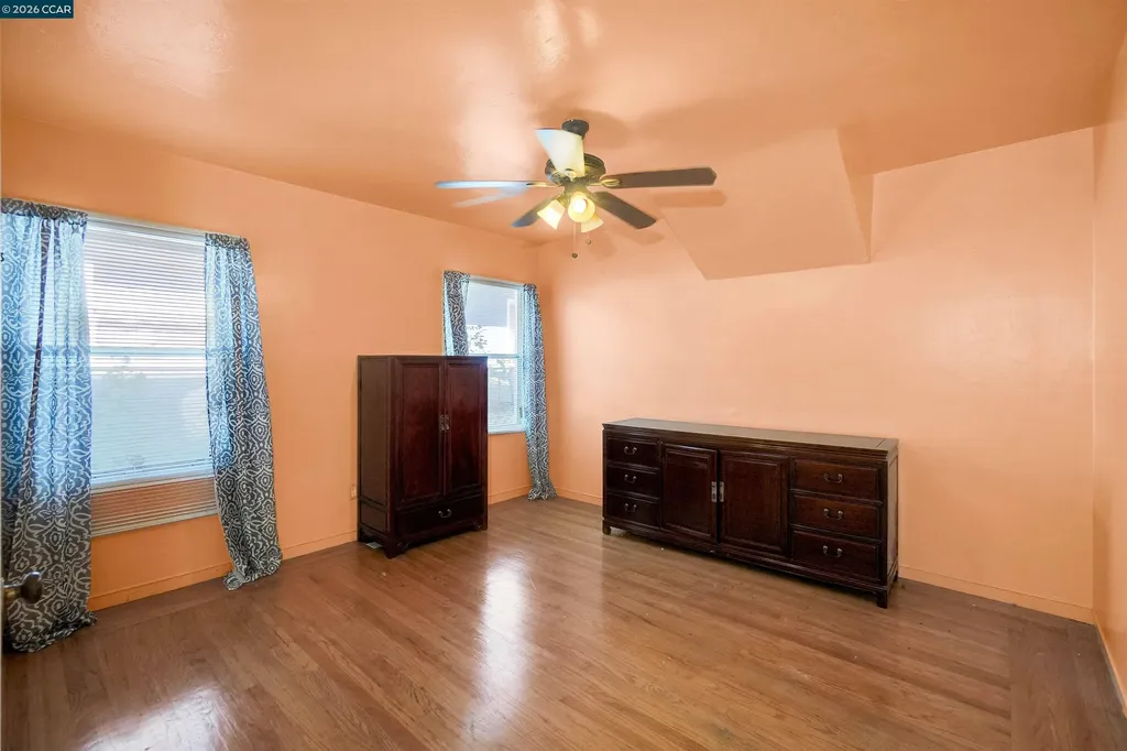 1543 Havenscourt Boulevard Oakland CA 94621