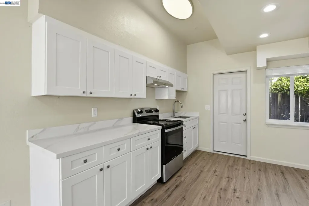 1714 Chestnut Street Oakland CA 94607