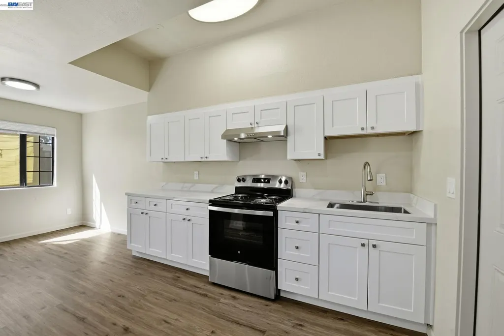 1714 Chestnut Street Oakland CA 94607