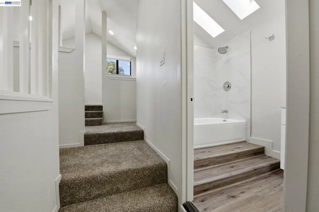 1714 Chestnut Street Oakland CA 94607