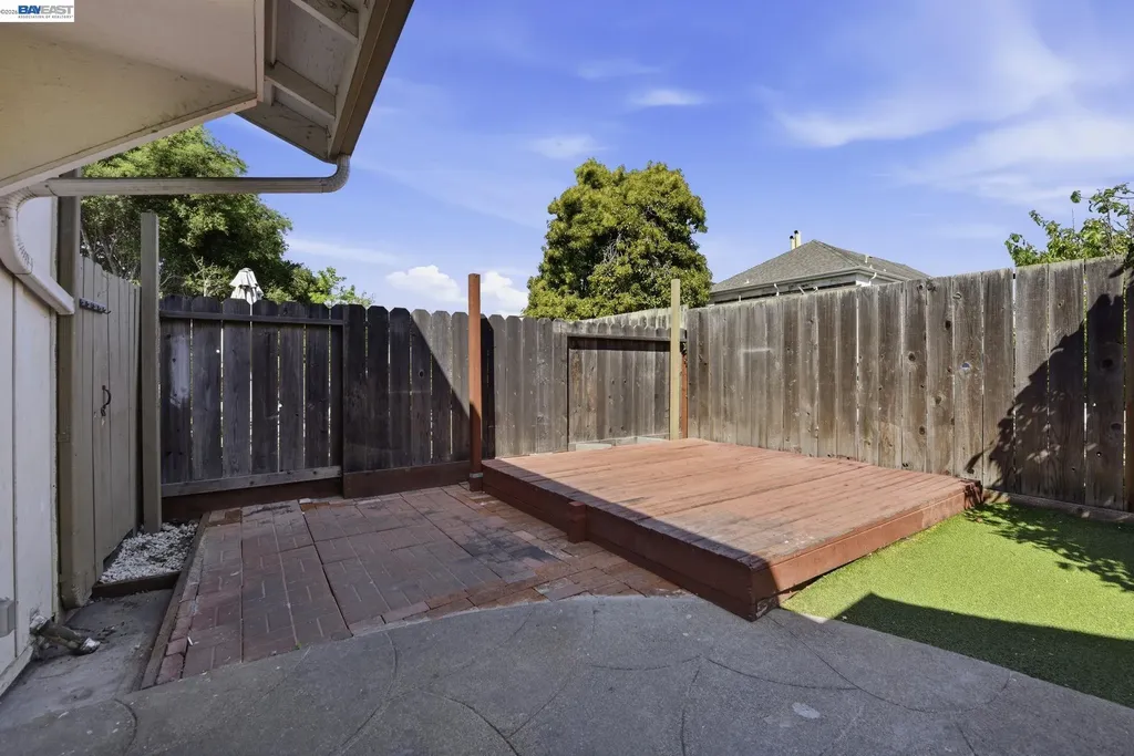 1714 Chestnut Street Oakland CA 94607