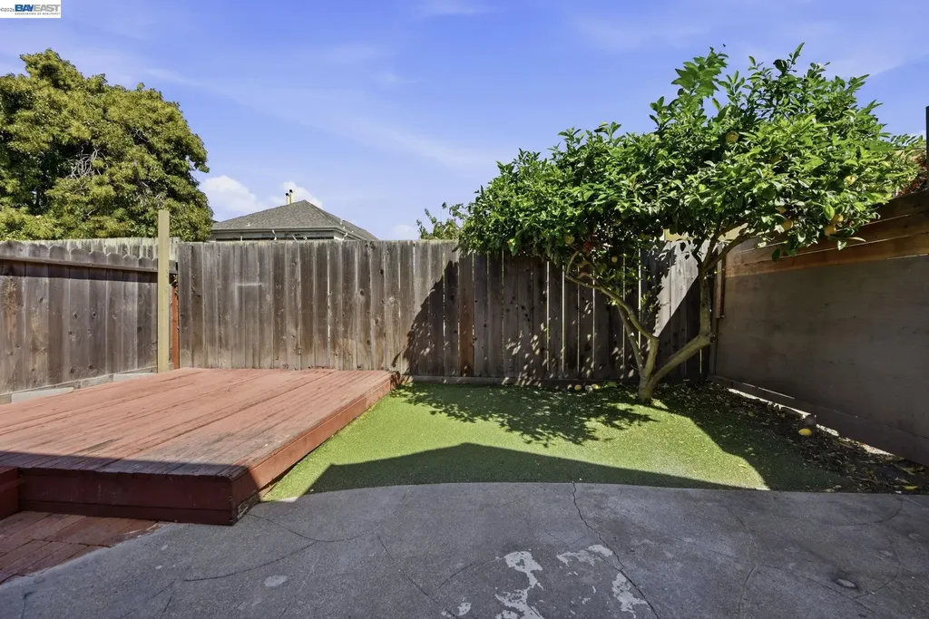 1714 Chestnut Street Oakland CA 94607