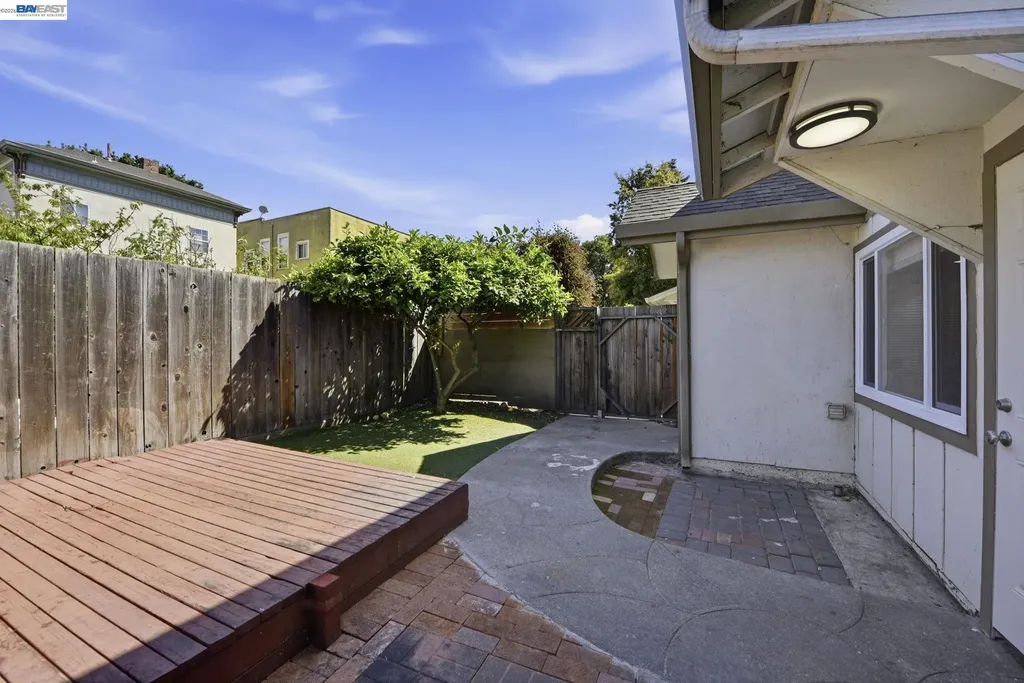 1714 Chestnut Street Oakland CA 94607