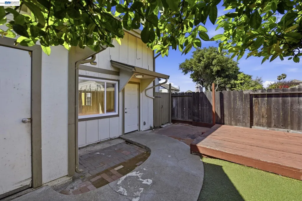 1714 Chestnut Street Oakland CA 94607