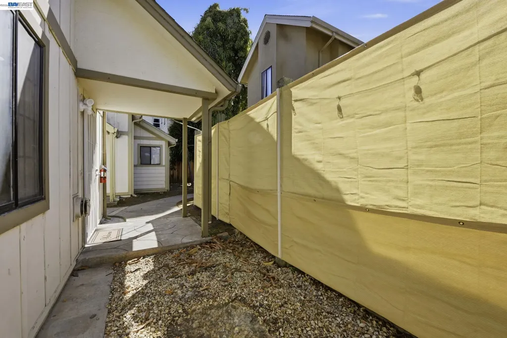 1714 Chestnut Street Oakland CA 94607