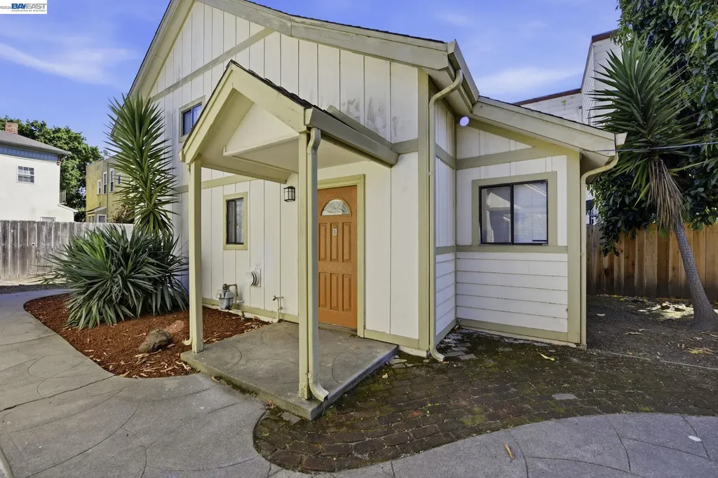 1714 Chestnut Street Oakland CA 94607