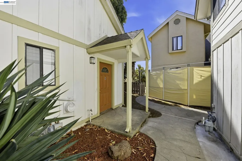 1714 Chestnut Street Oakland CA 94607
