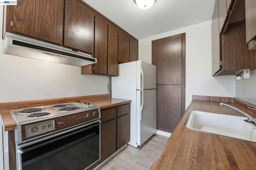 14615 Doolittle Drive San Leandro CA 94577