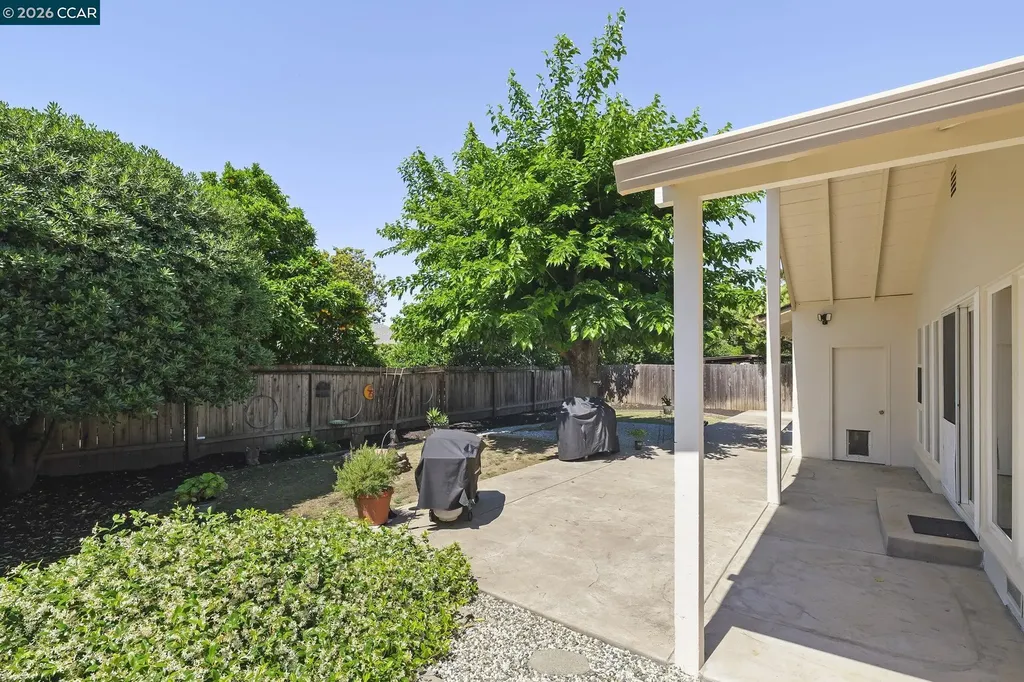 4050 Sacramento Street Concord CA 94521
