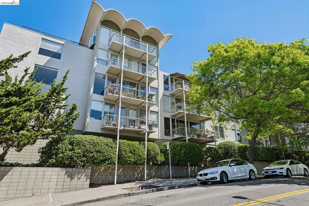 811 York Street Oakland CA 94610