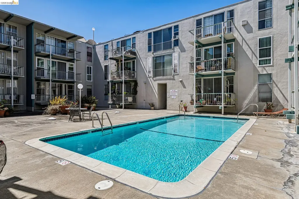 811 York Street Oakland CA 94610