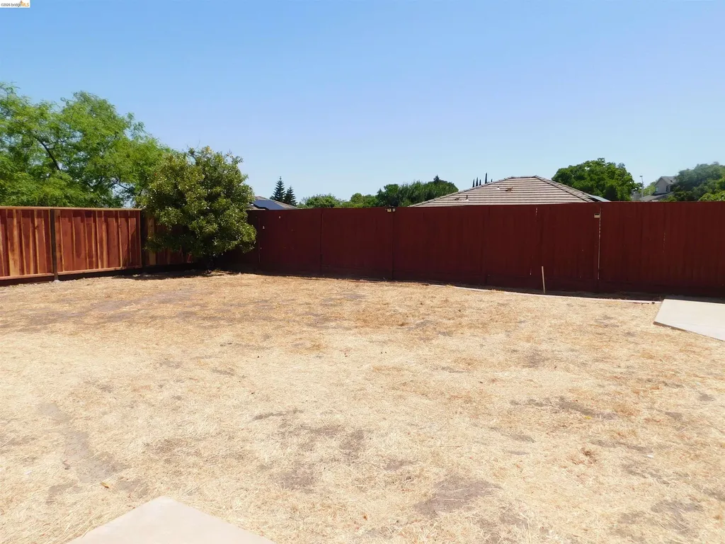 3915 Hummingbird Drive Antioch CA 94509