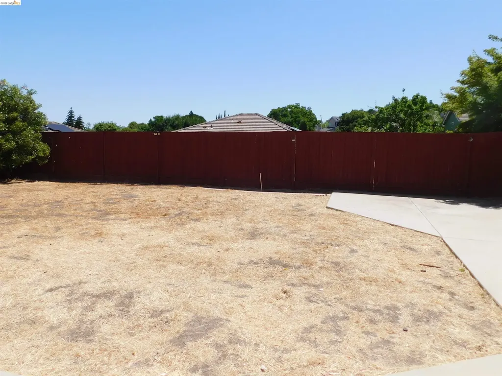 3915 Hummingbird Drive Antioch CA 94509
