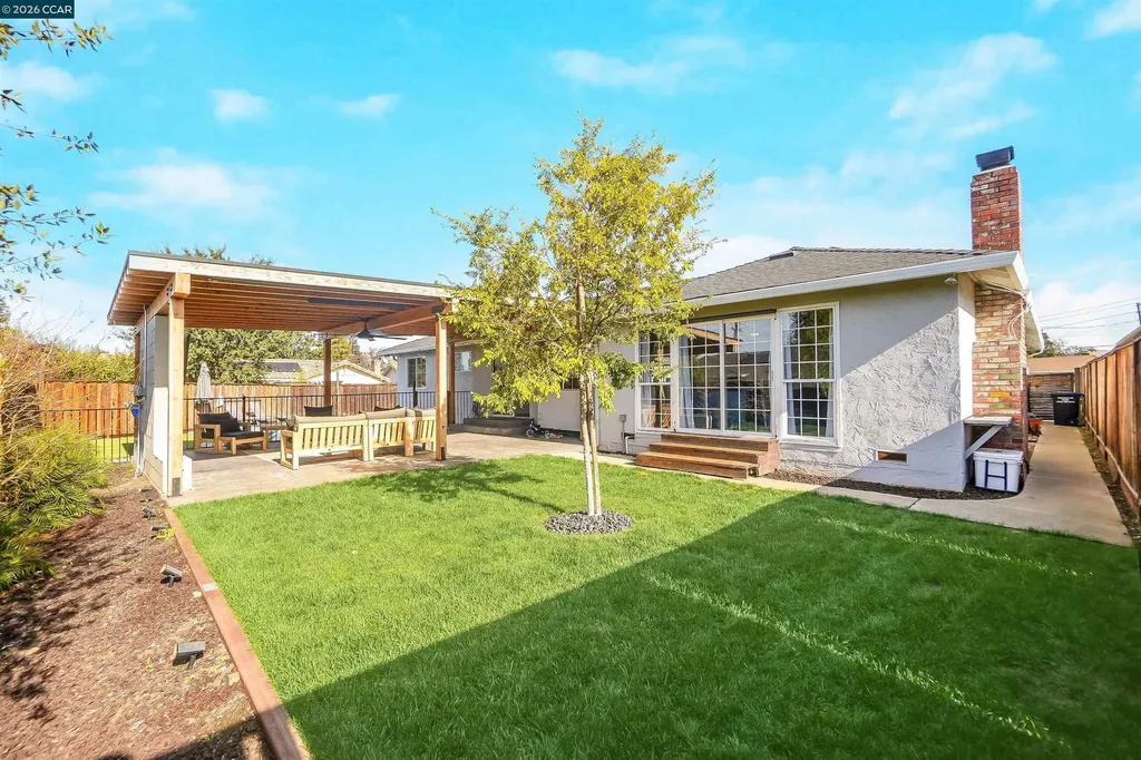 1745 Eucalyptus Court Concord CA 94521