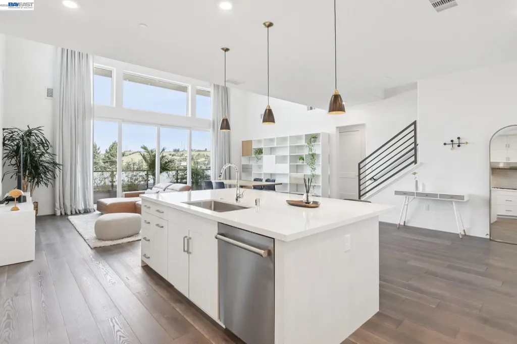 2348 Kinetic Common Fremont CA 94539