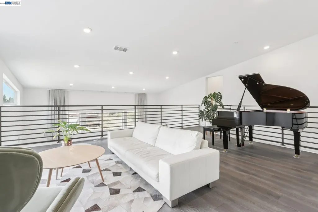 2348 Kinetic Common Fremont CA 94539