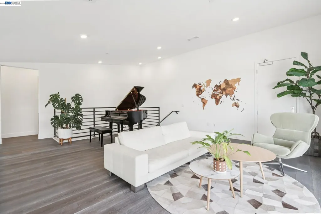 2348 Kinetic Common Fremont CA 94539