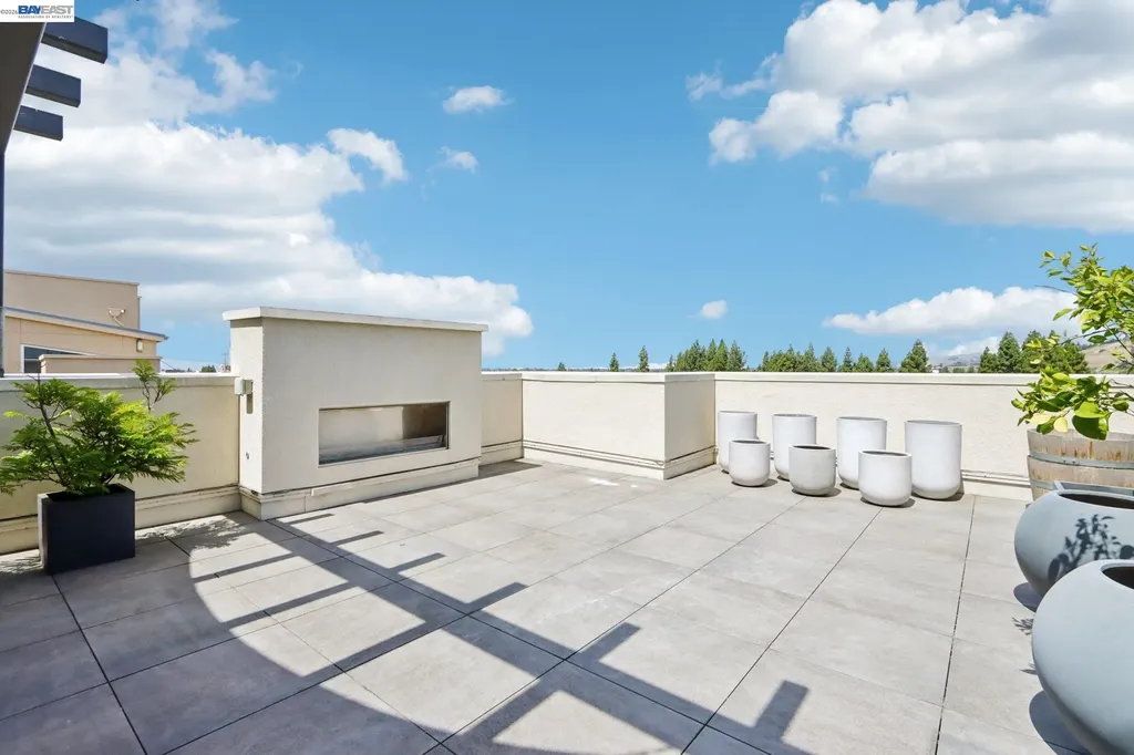 2348 Kinetic Common Fremont CA 94539