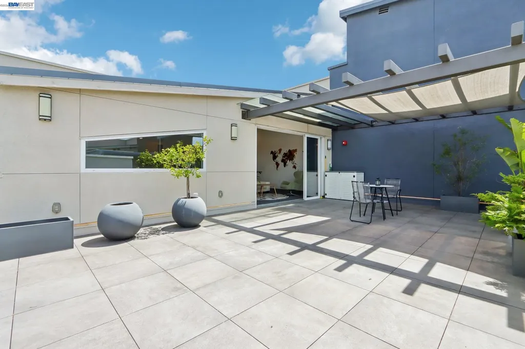 2348 Kinetic Common Fremont CA 94539