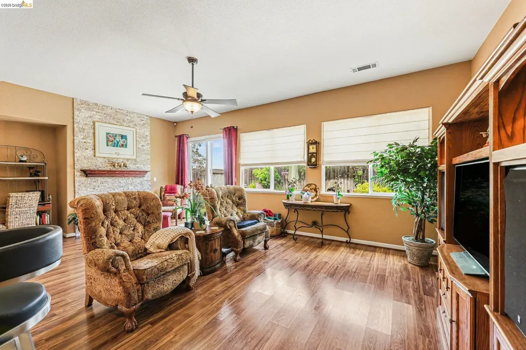 1112 Donatello Way Oakley CA 94561
