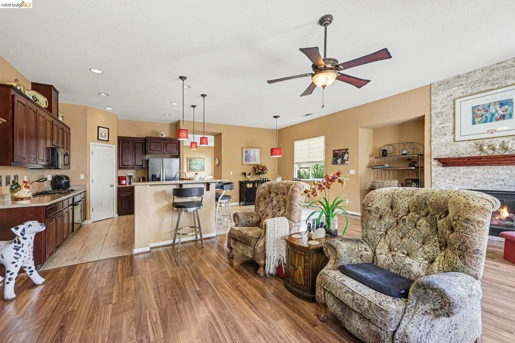 1112 Donatello Way Oakley CA 94561