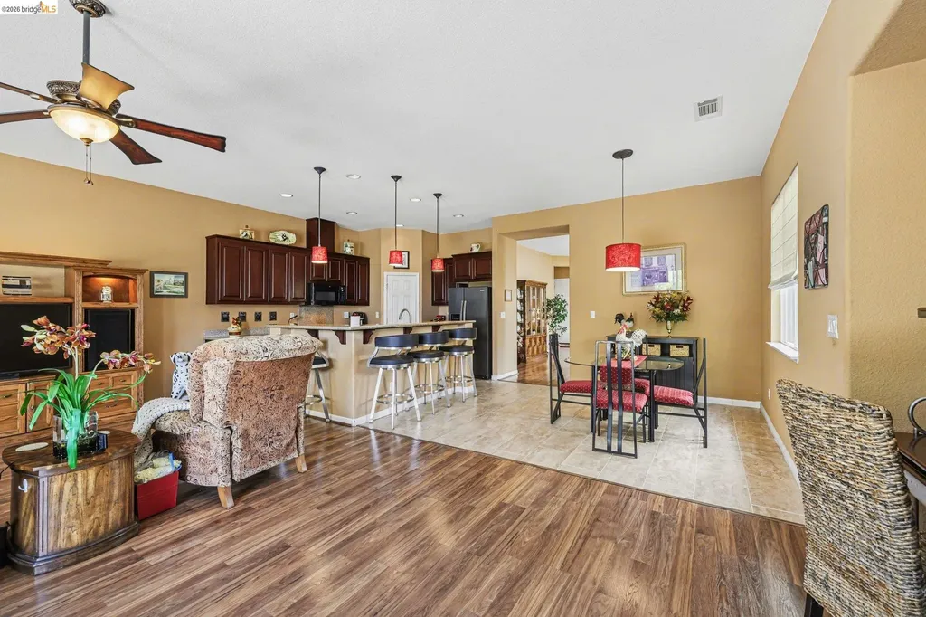 1112 Donatello Way Oakley CA 94561